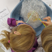 Junior-Experiment-Wasser sonst nix